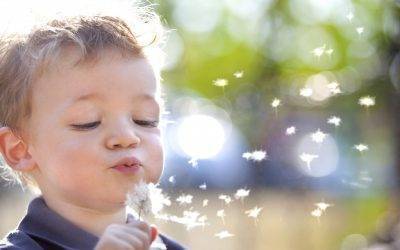 Build Speech and Language Skills Outdoors This Spring